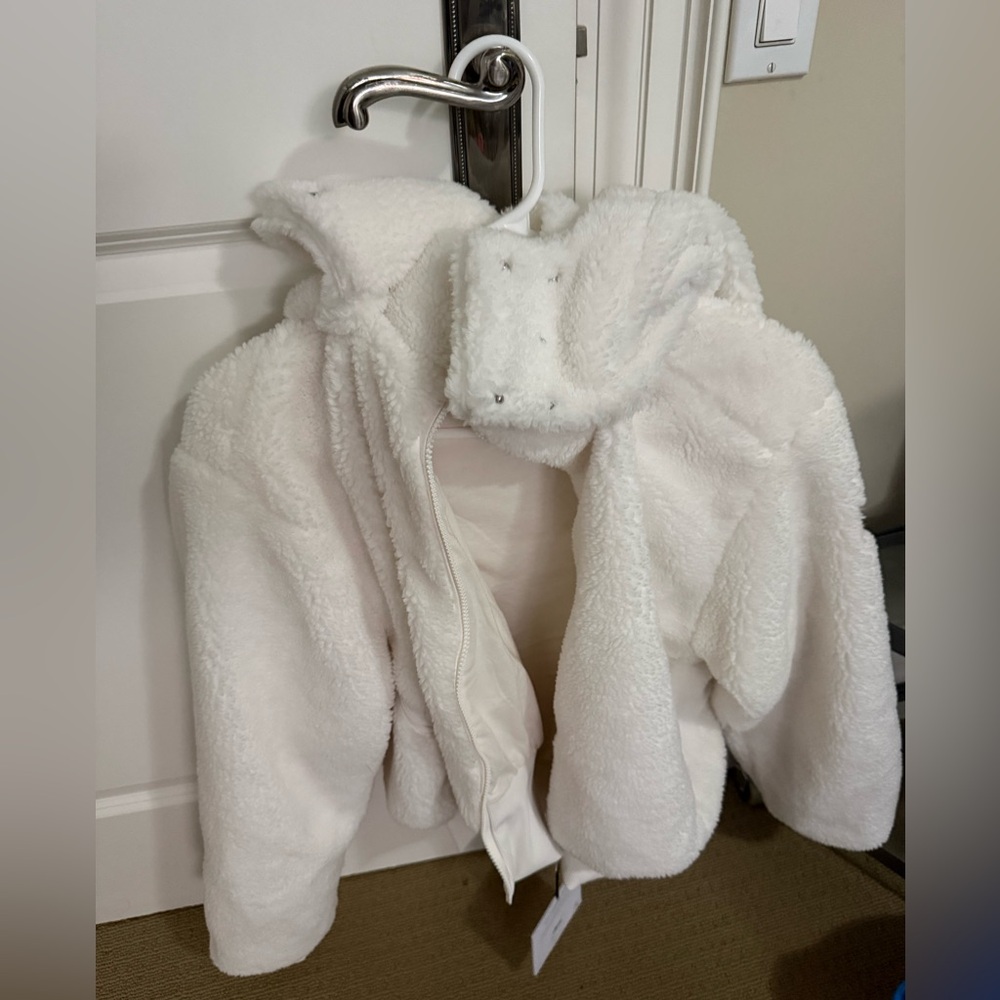 Alo foxy Sherpa jacket, medium